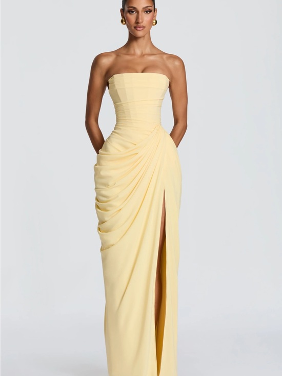 Dresses & Skirts - Yellow Maxi Dress